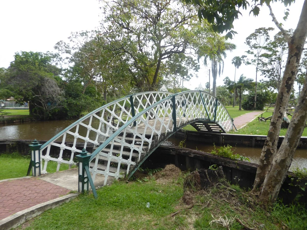 Kissing Bridge