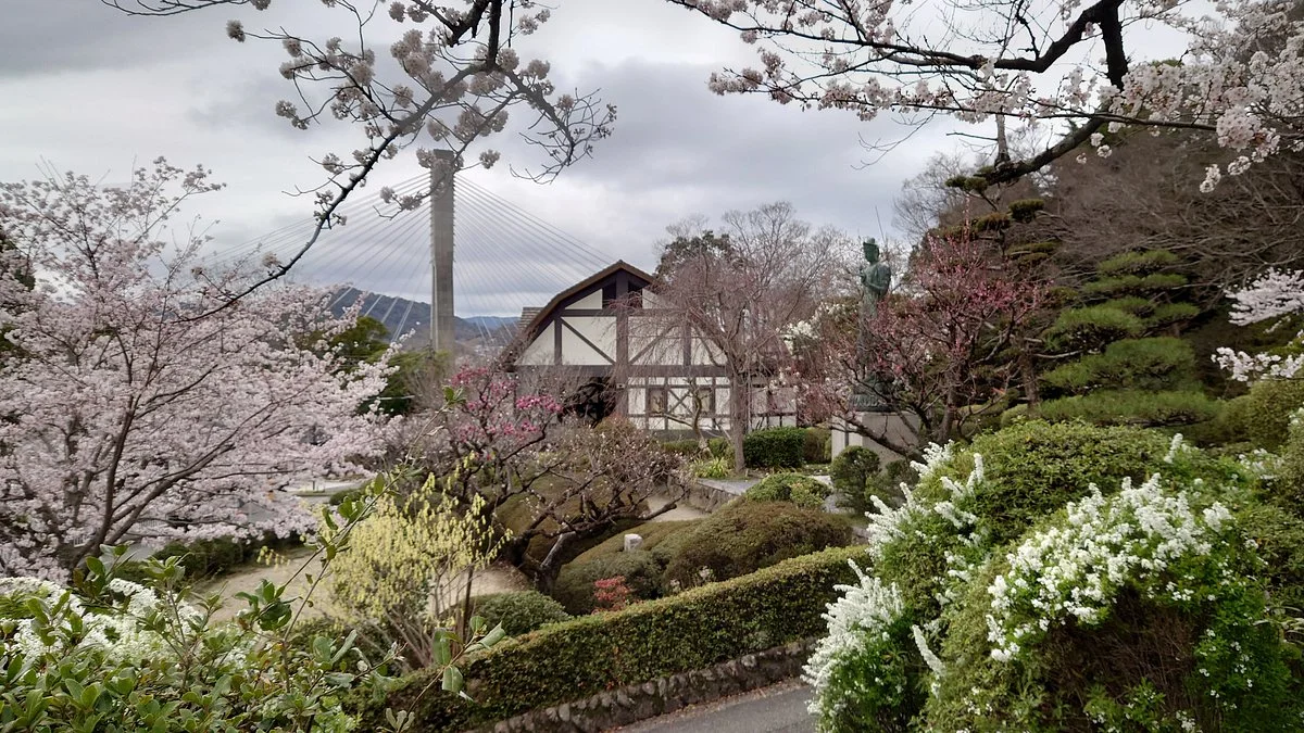 Satsukiyama Park