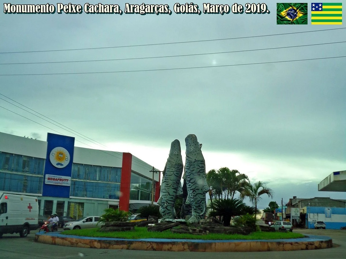 Peixe Cachara Monument