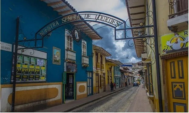 Calle Lourdes
