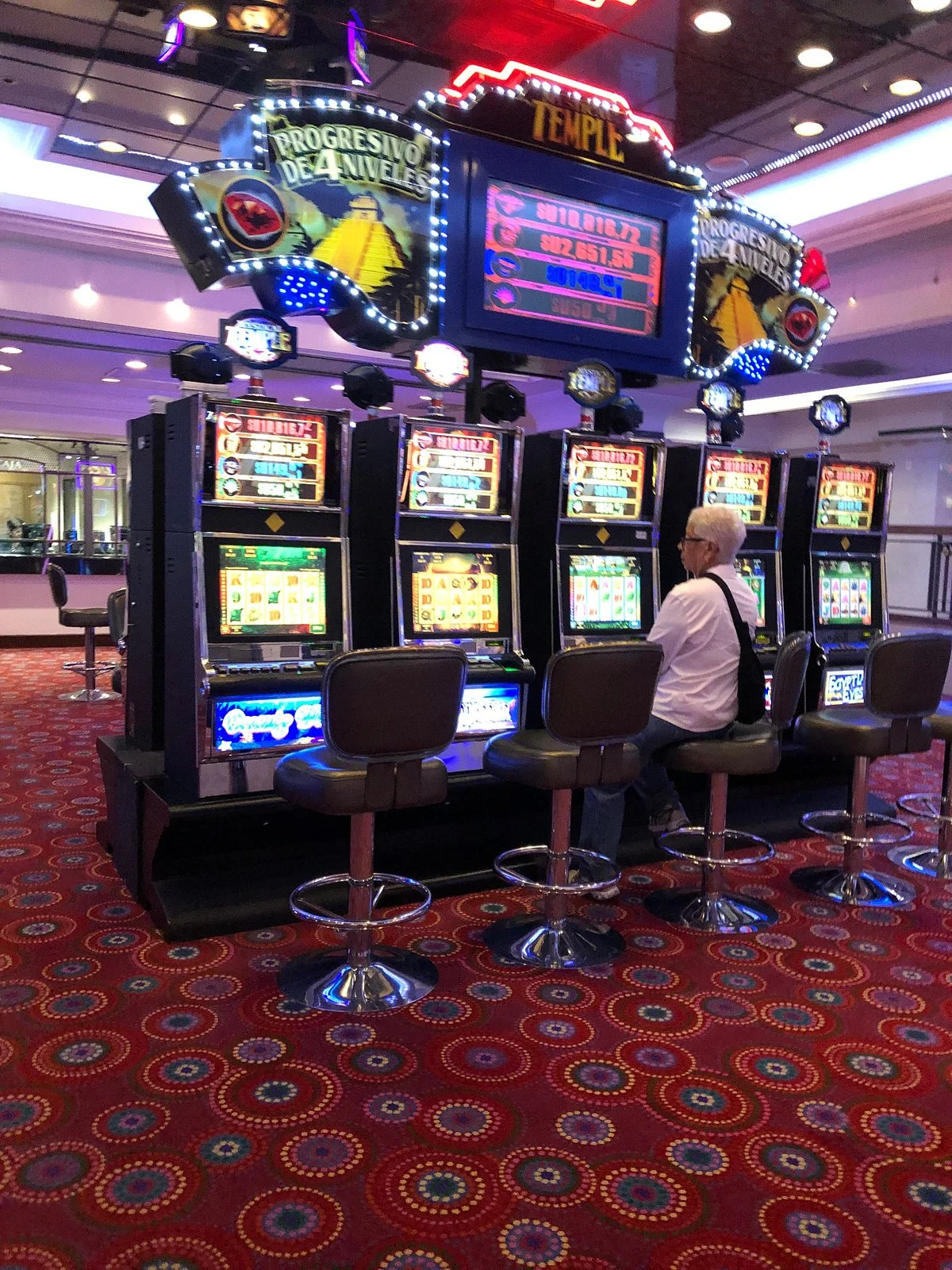 Casino Radisson Victoria Plaza