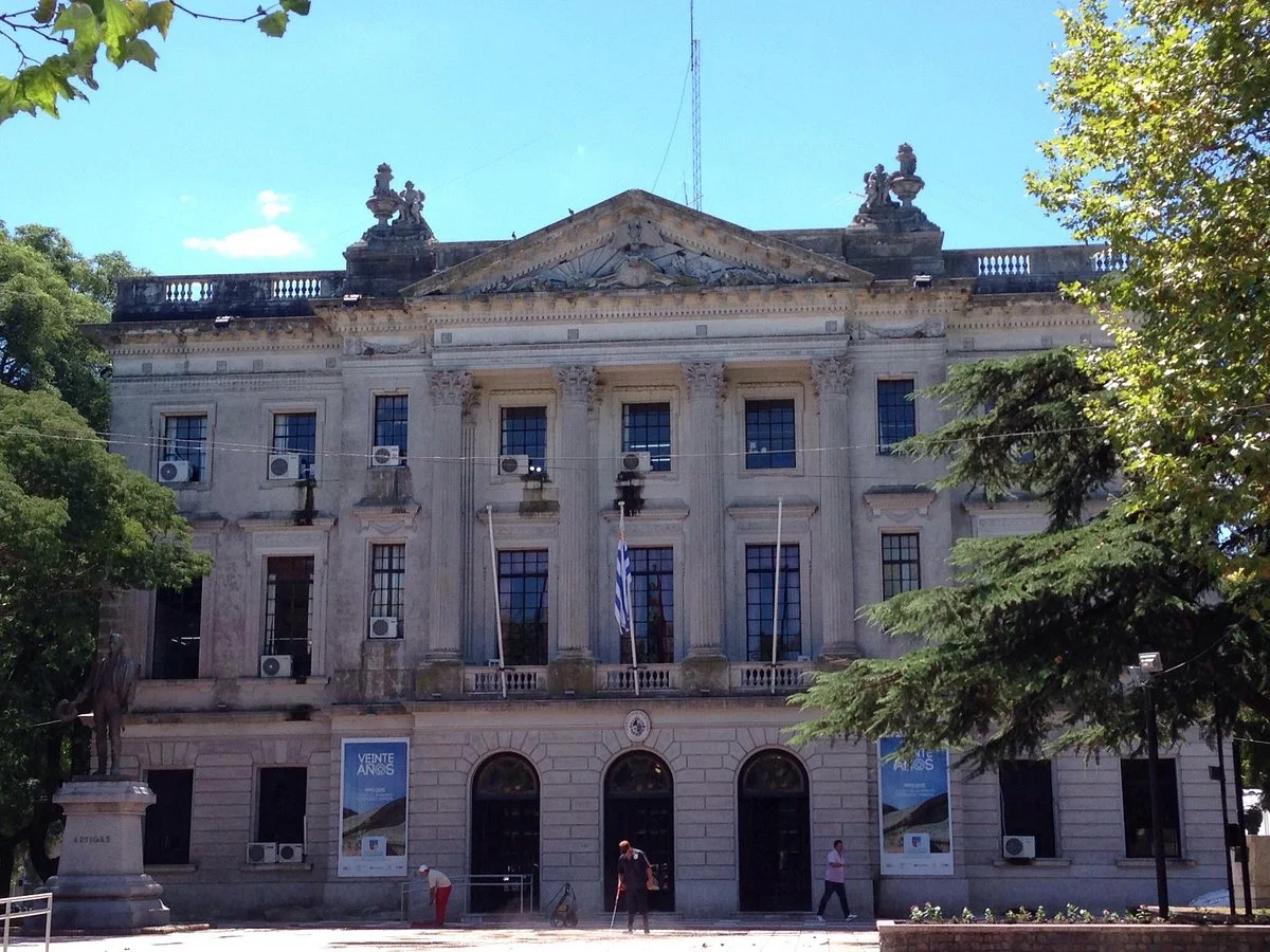 Avenida General Flores