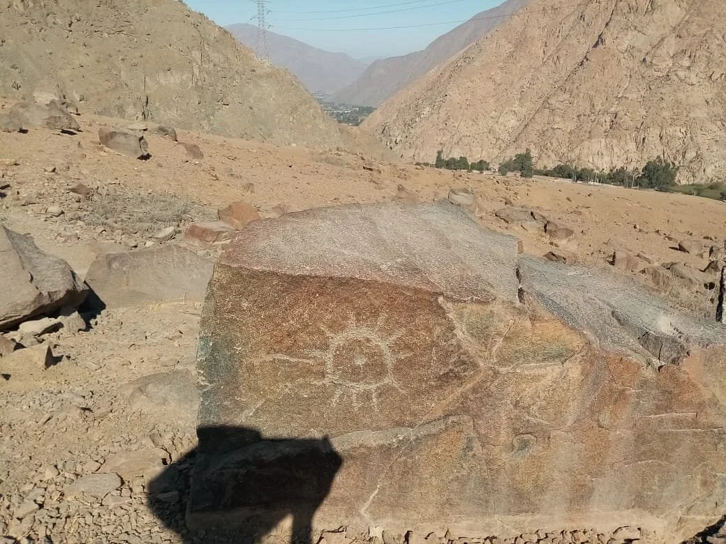 Zona Arqueológica Petroglifos de Checta