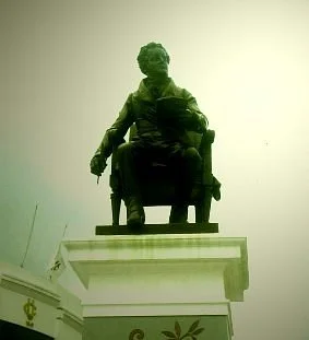 Monument to Jose Joaquin de Olmedo