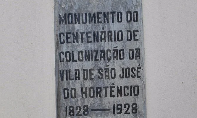 Monumento ao Centenário de Colonização Alemã
