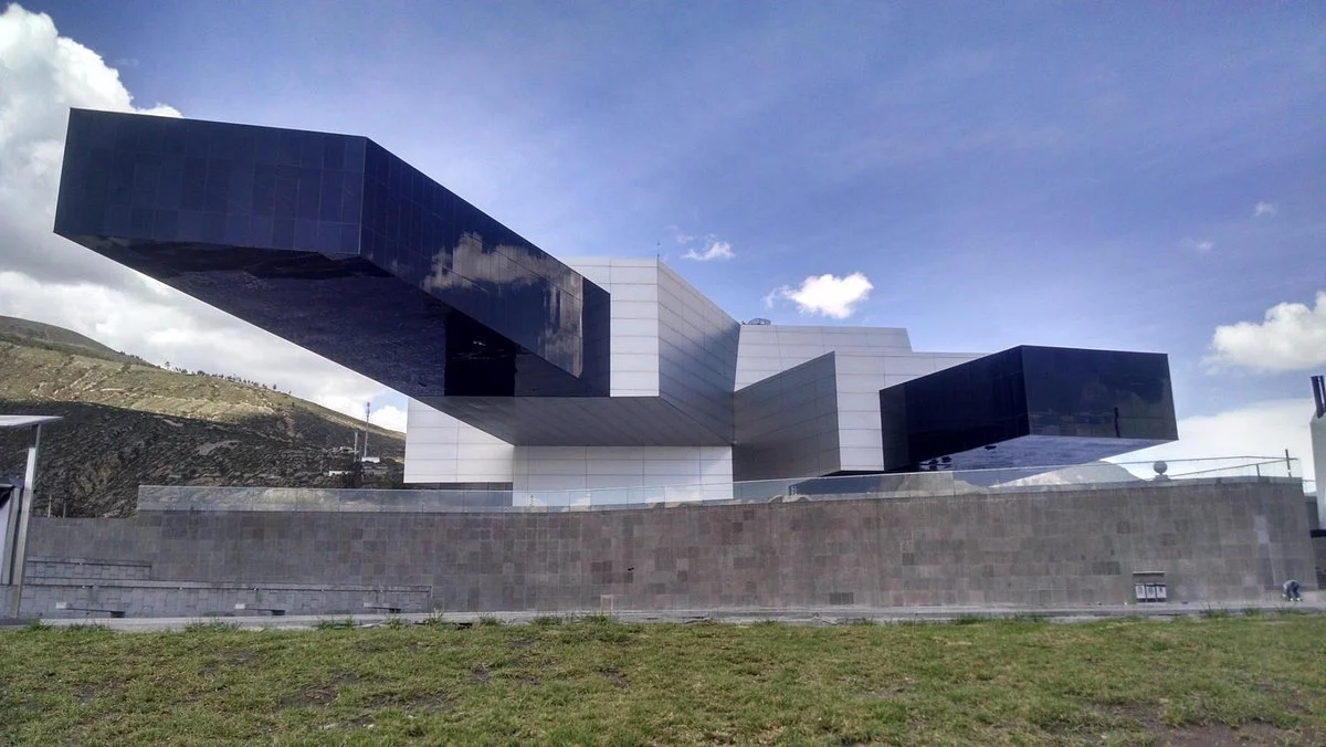 Edificio de la UNASUR