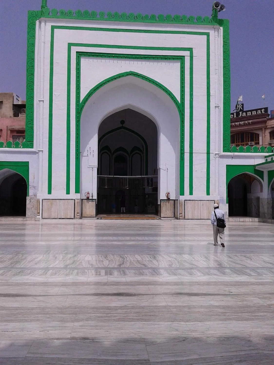 Akbari Masjid