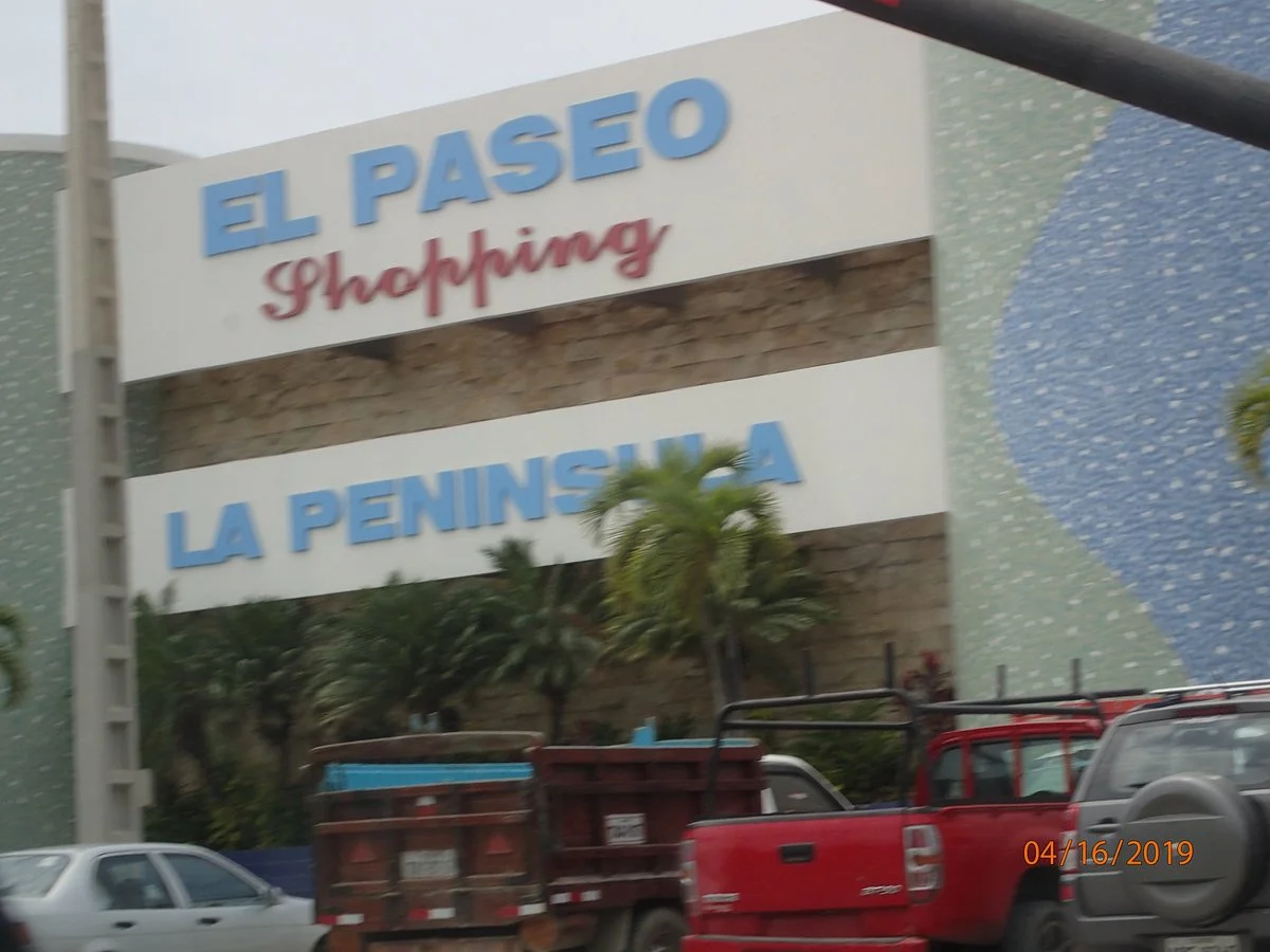 El Paseo Shopping Mall