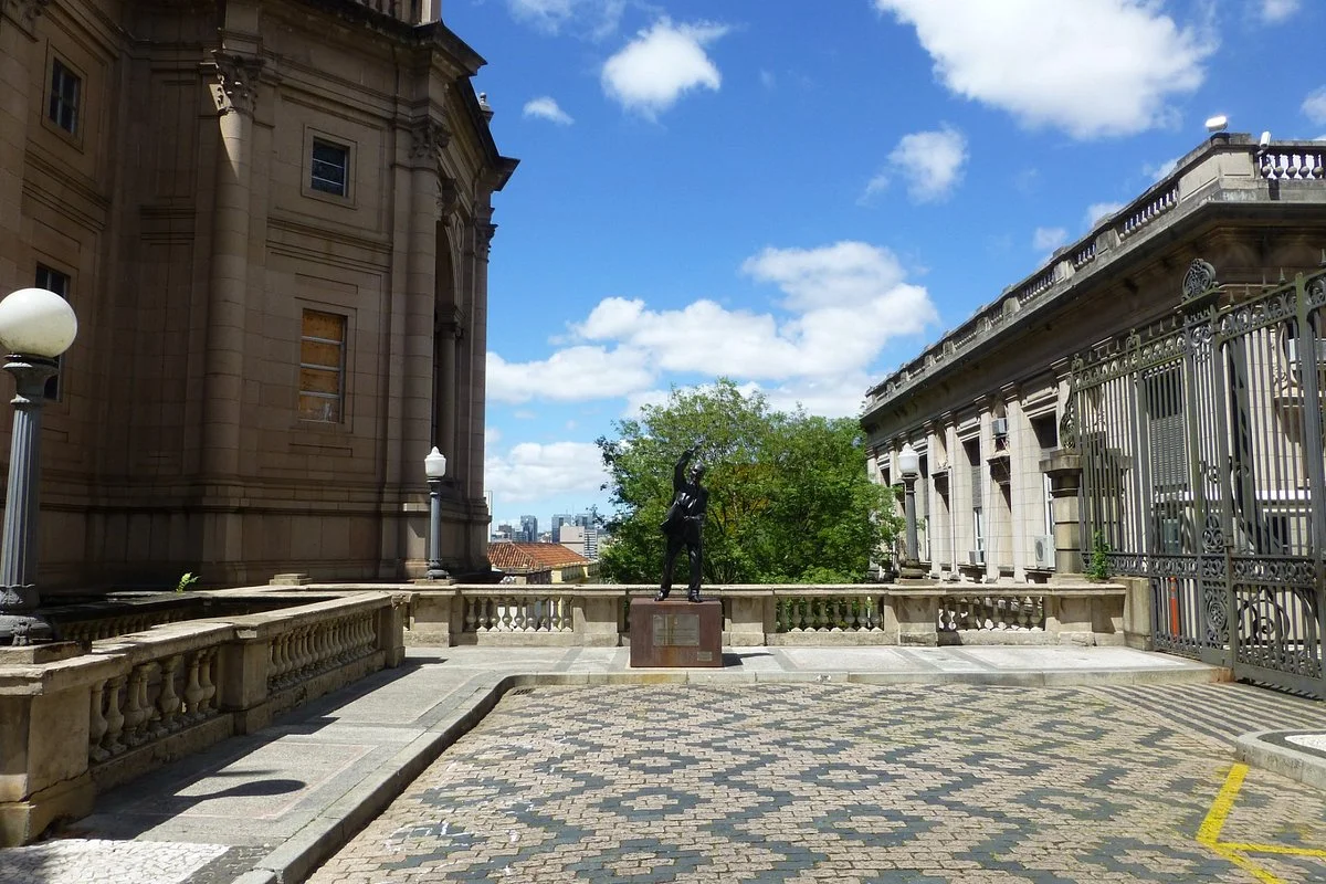 Estátua de Leonel Brizola