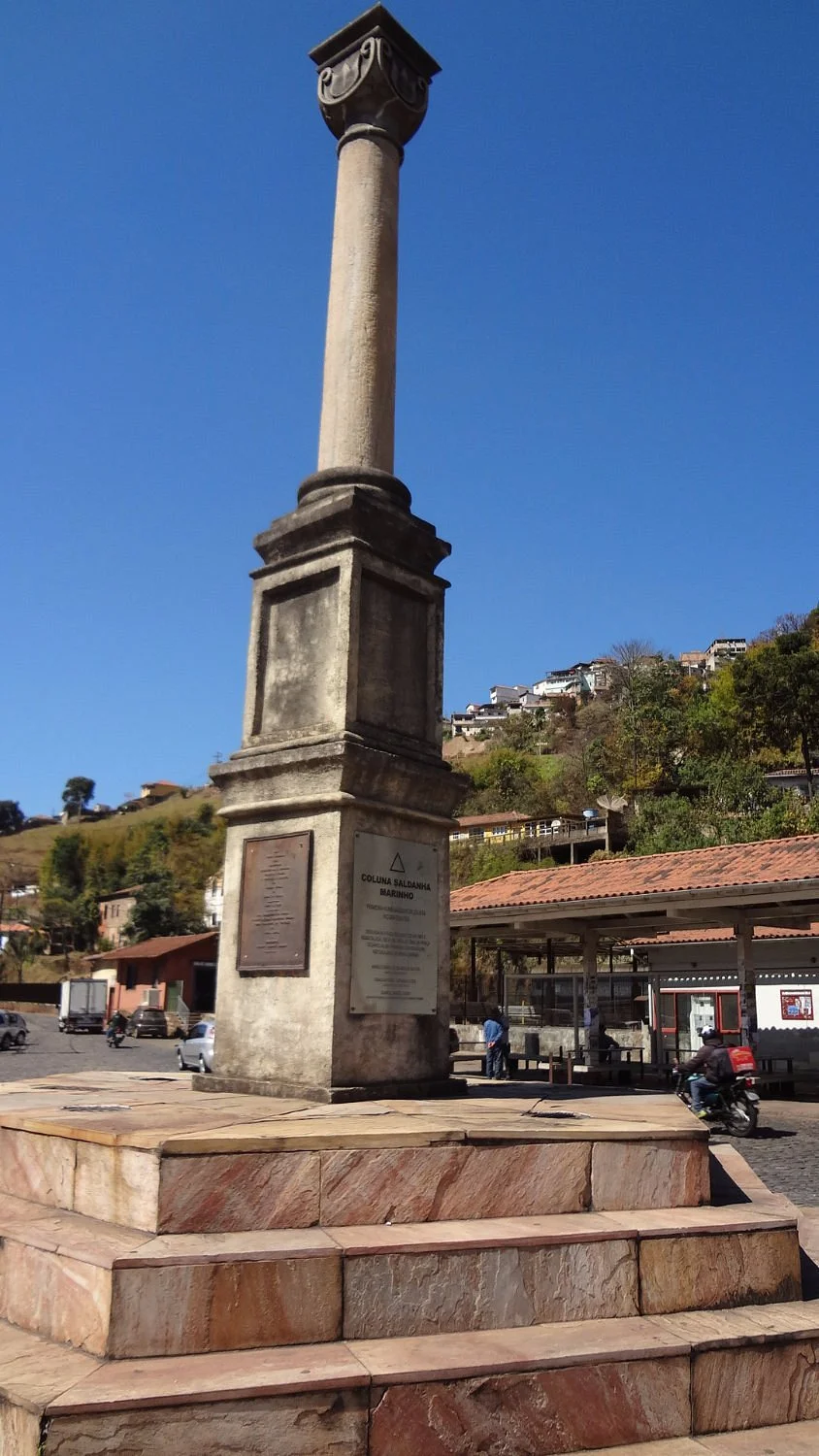 Coluna Saldanha Marinho
