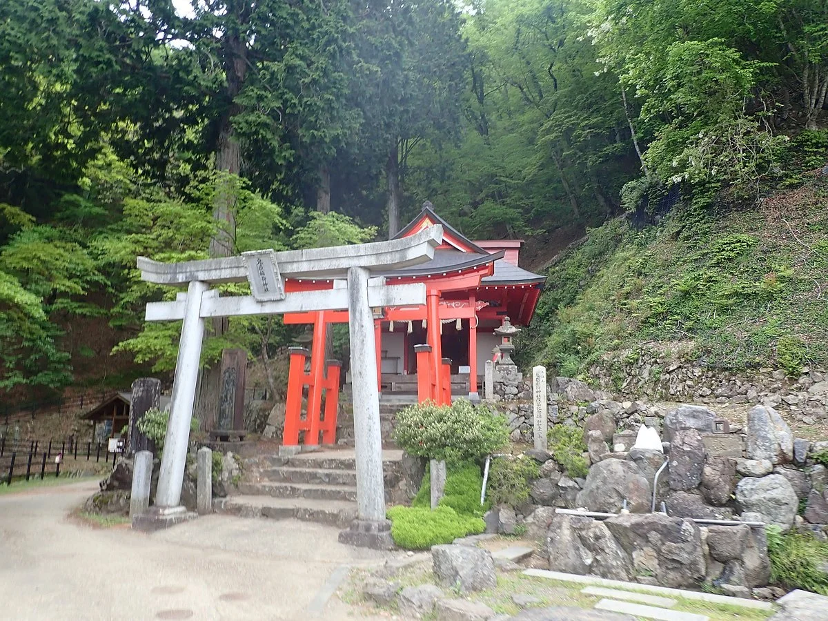 Onitakeinari Shrine