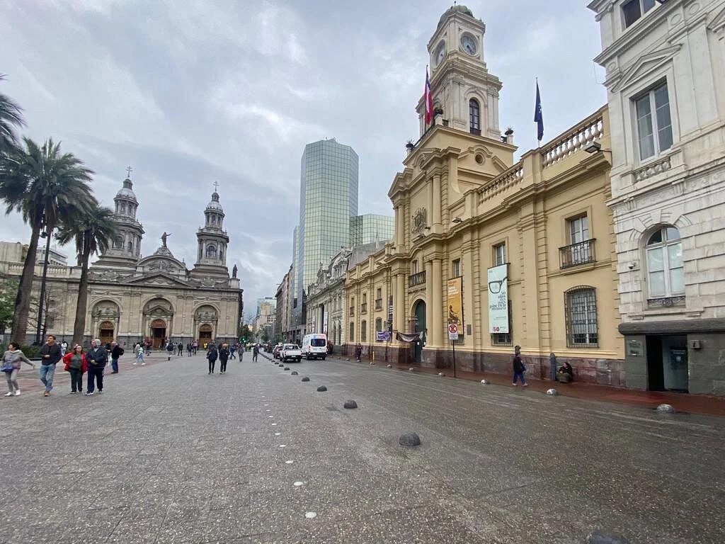 Oficina de Turismo Plaza de Armas de Santiago