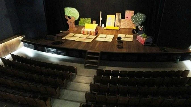Barreto Junior Theater