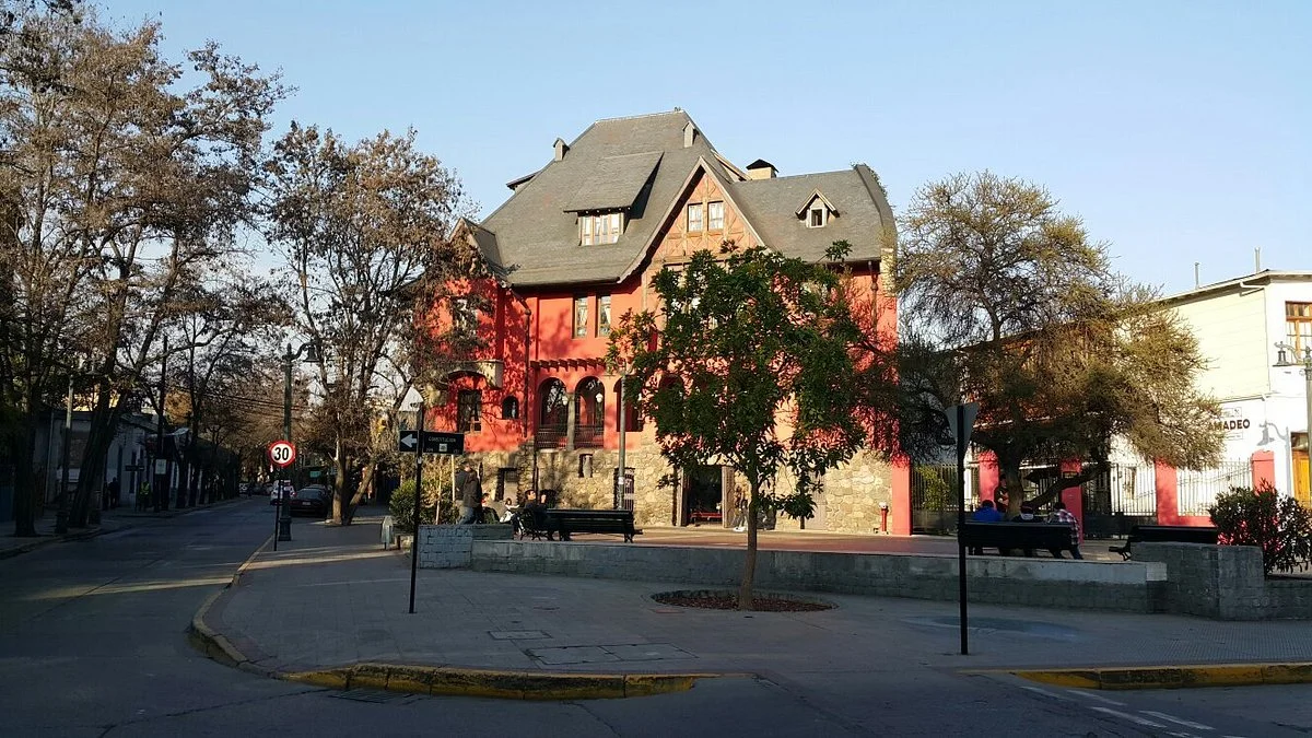 Plaza Camilo Mori