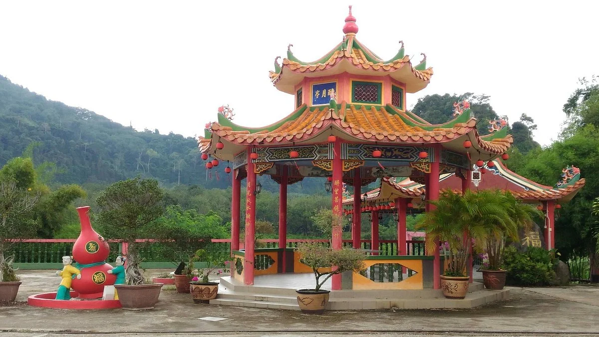 Water and Moon Temple