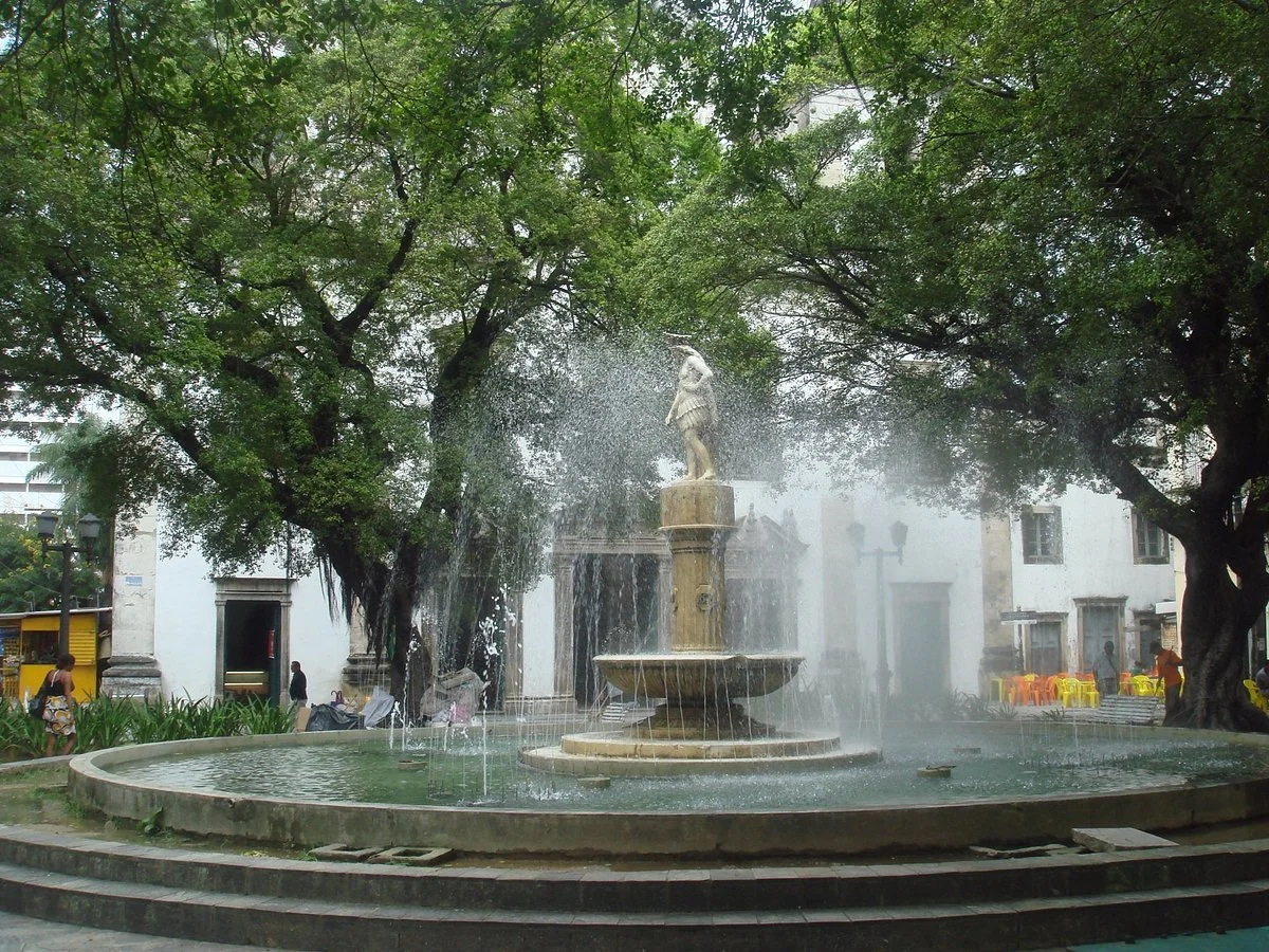 Praca Dezessete