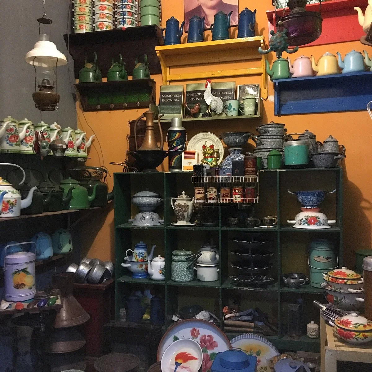 Pasar Barang Antik Cikapundung