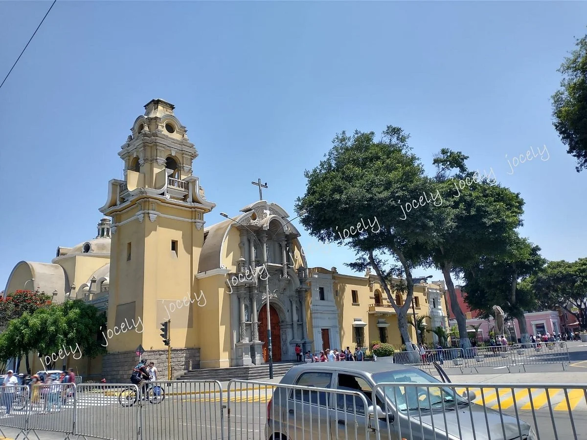 Iglesia de la Santisima Cruz