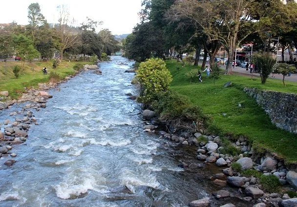 Puente Mariano Moreno