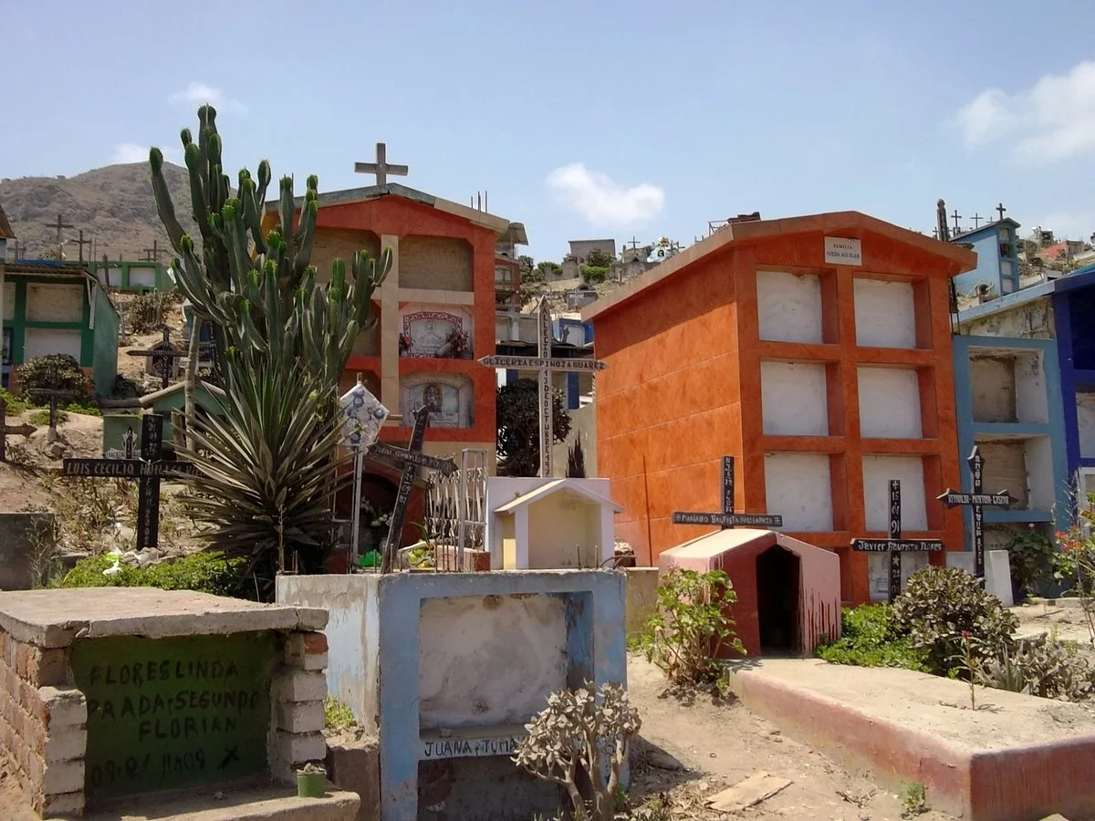 Cimitero di Villa Maria del Triunfo