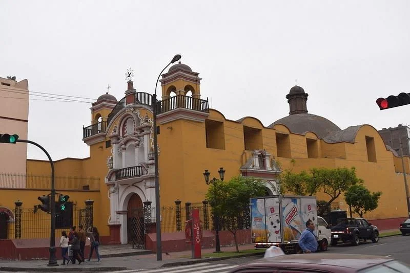 Iglesia de Jesus, Maria y Jose