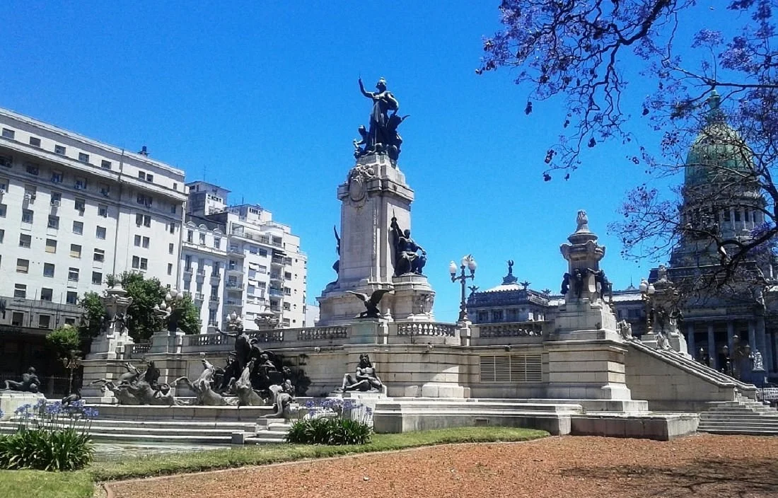 Monumento de los dos Congresos