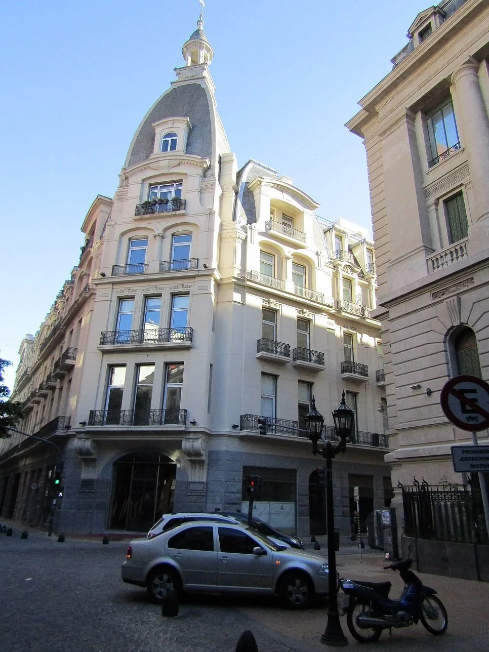 Palacio Raggio