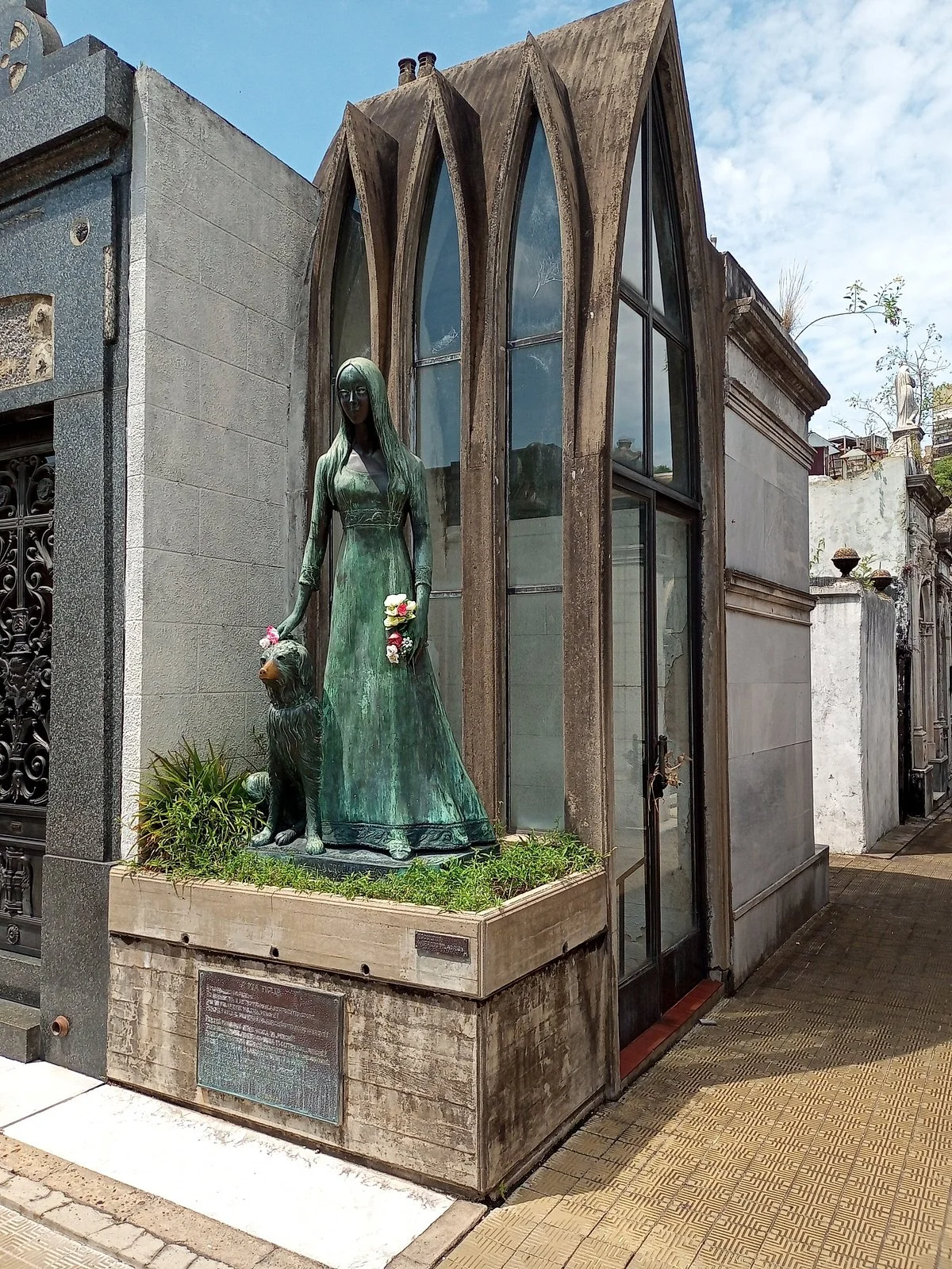 Túmulo de Liliana Crociati de Szaszak