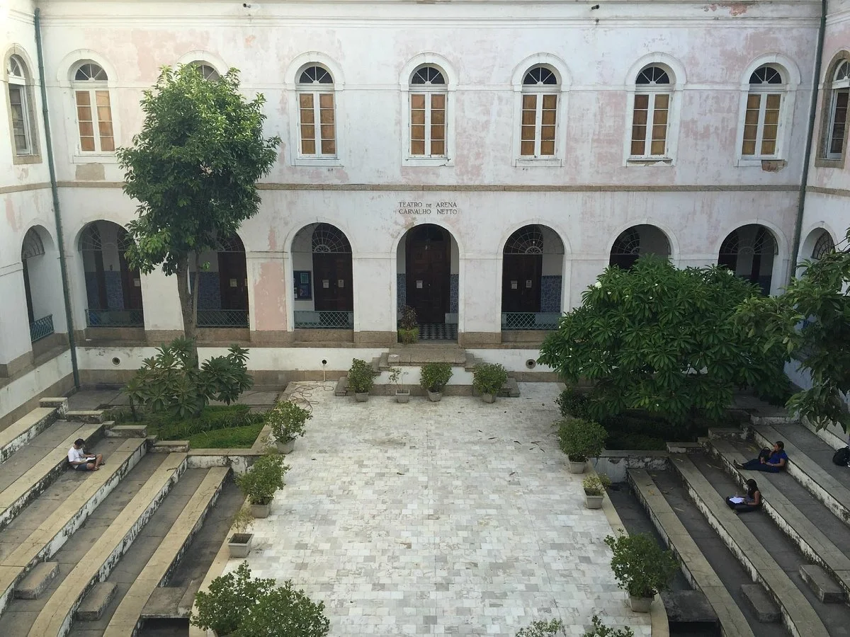 UFRJ - de Arena Theater
