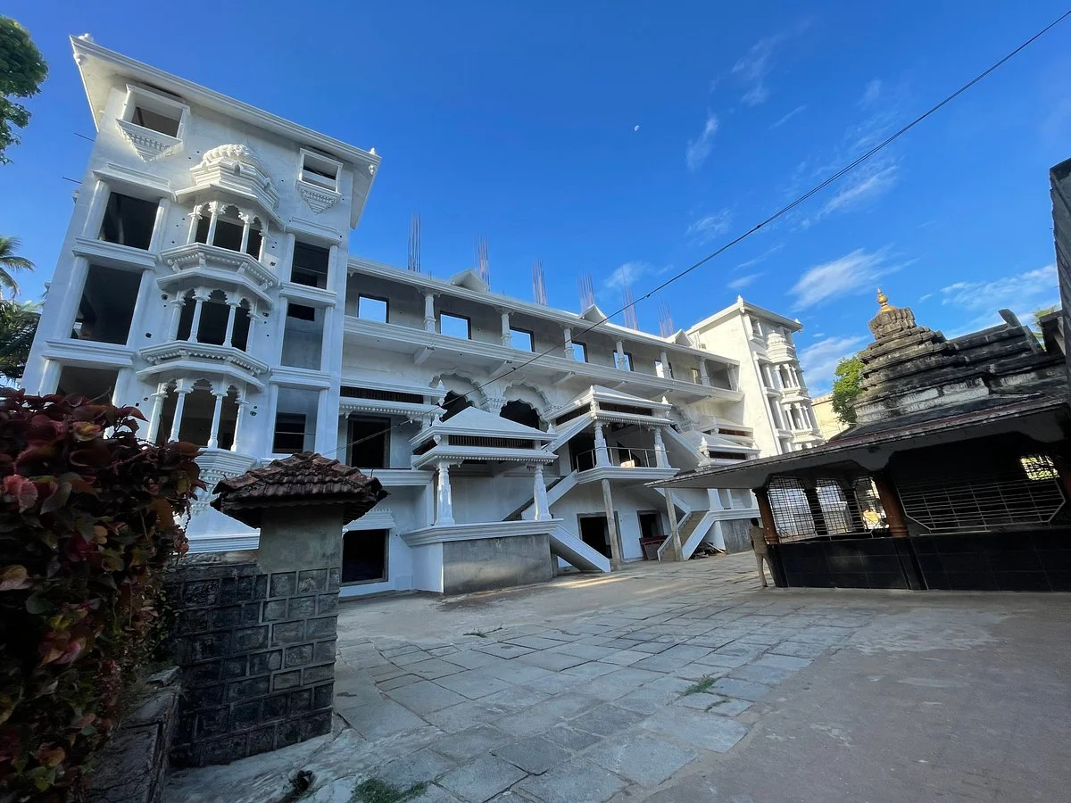 Sodhe Vadiraja Mutt