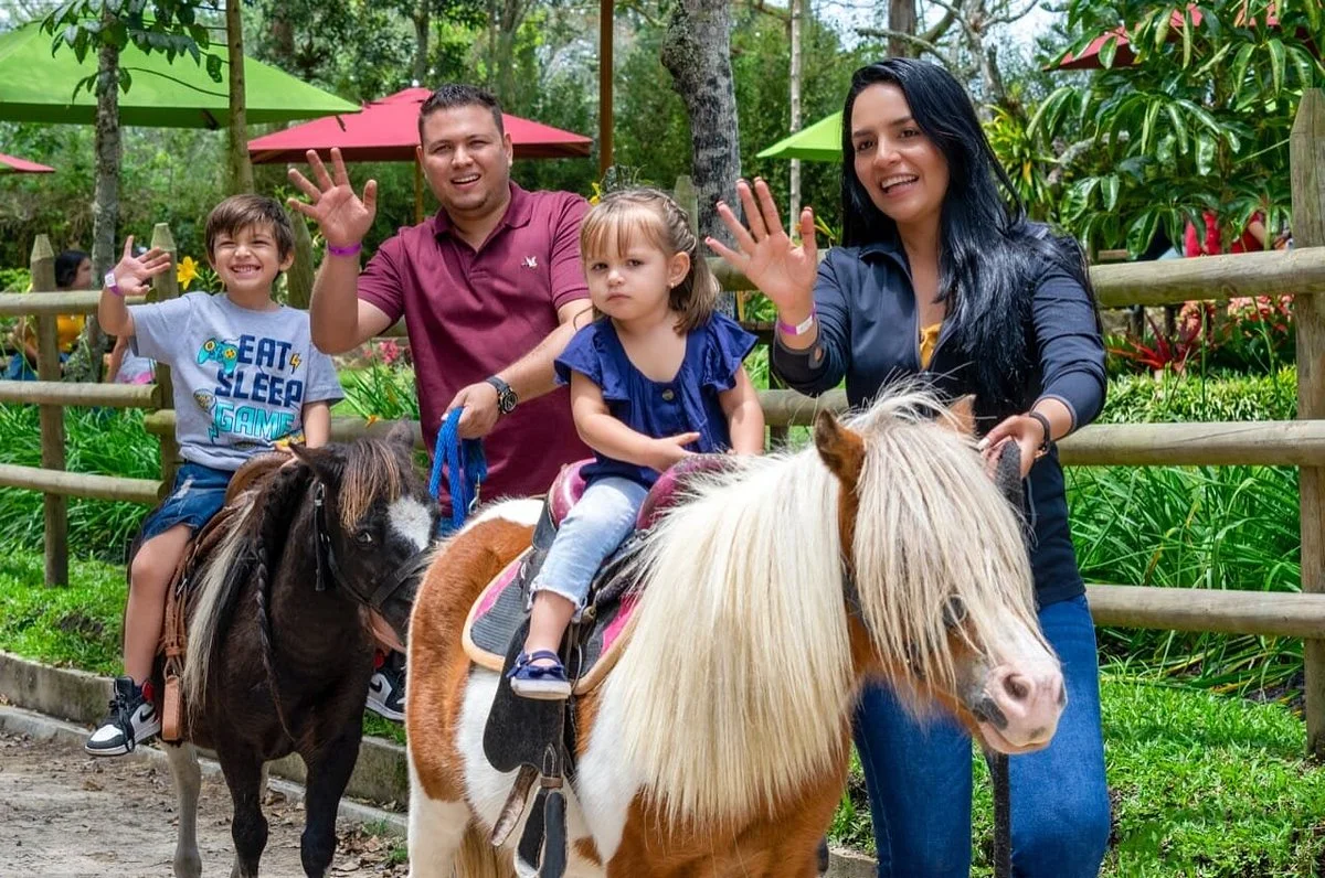 Pony Parque Hotel Mesa de Los Santos