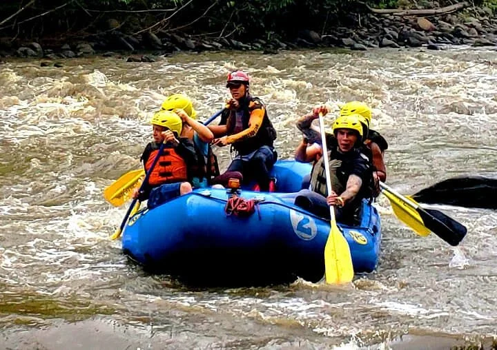 Aventura Y Turismo