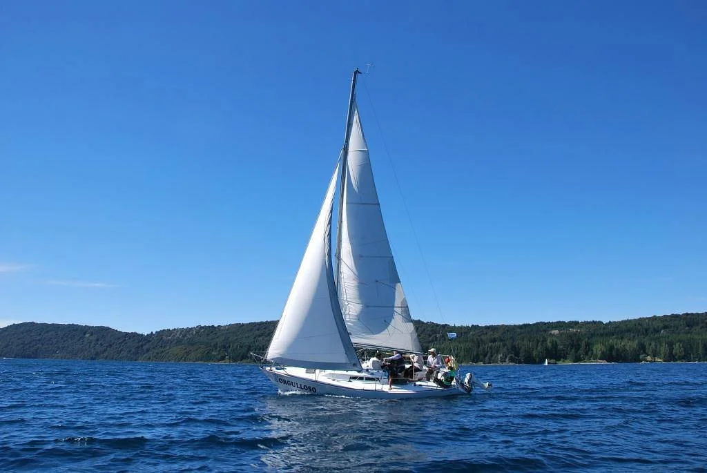 Velero el Orgulloso Bariloche