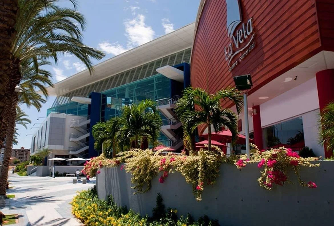 Centro Comercial La Vela