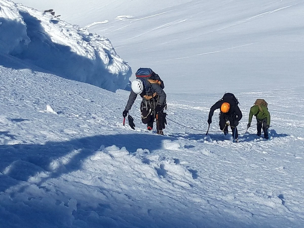 Ascensión A La Cumbre Del Volcán Osorno