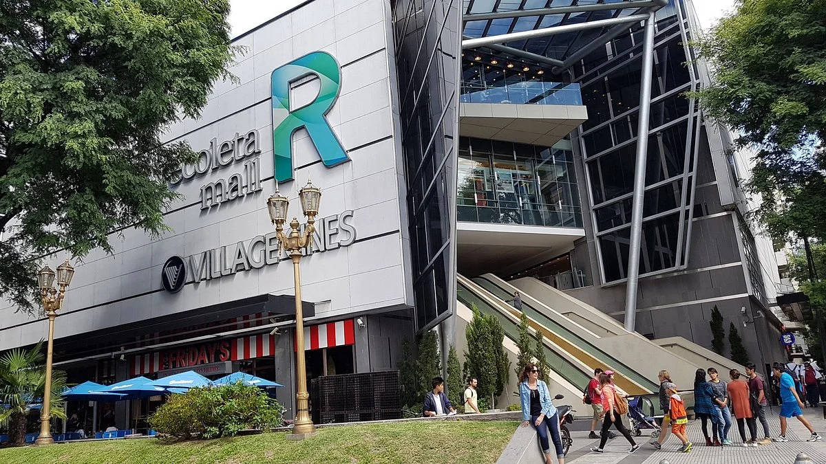 Cine Village Recoleta