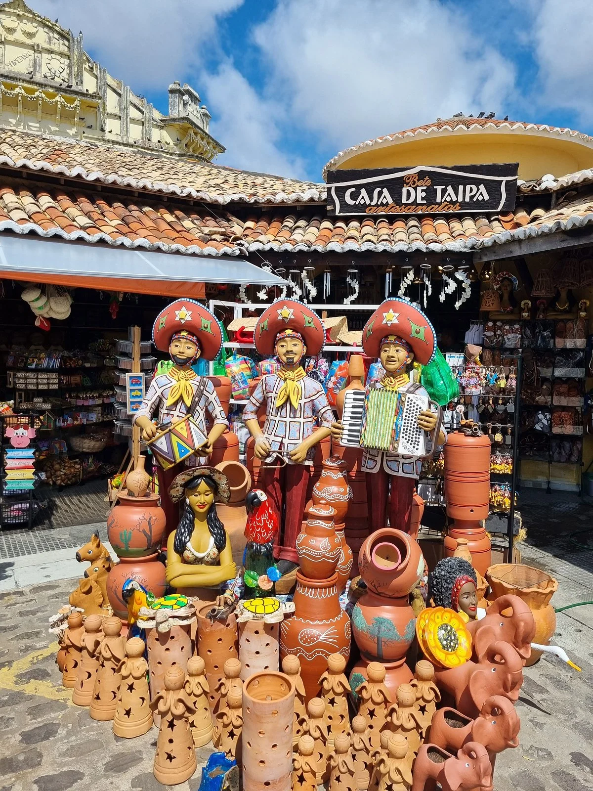 Thales Ferraz Municipal market