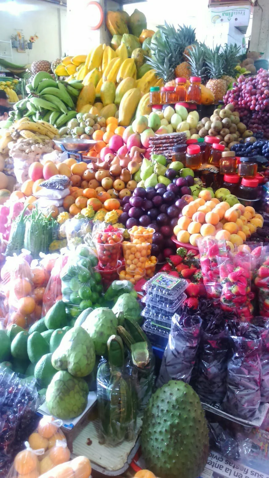 Mercado 10 De Agosto