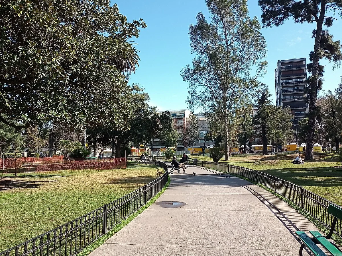 Plaza Arenales
