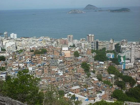 Isabell Erdmann - Favela Cantagalo Tour