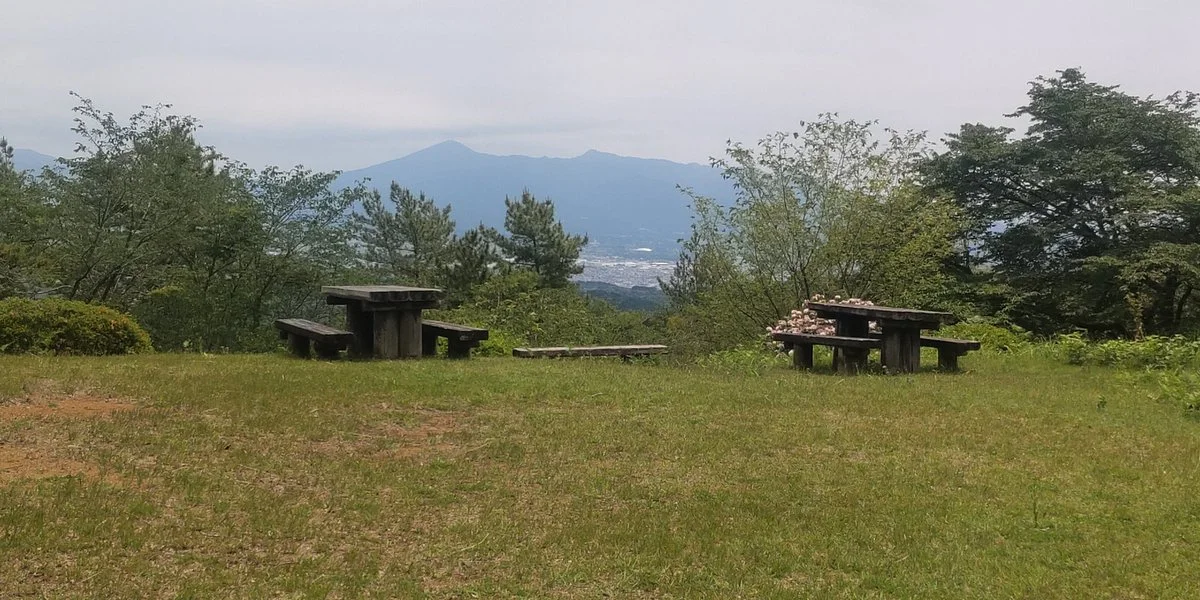 Hatago Pond