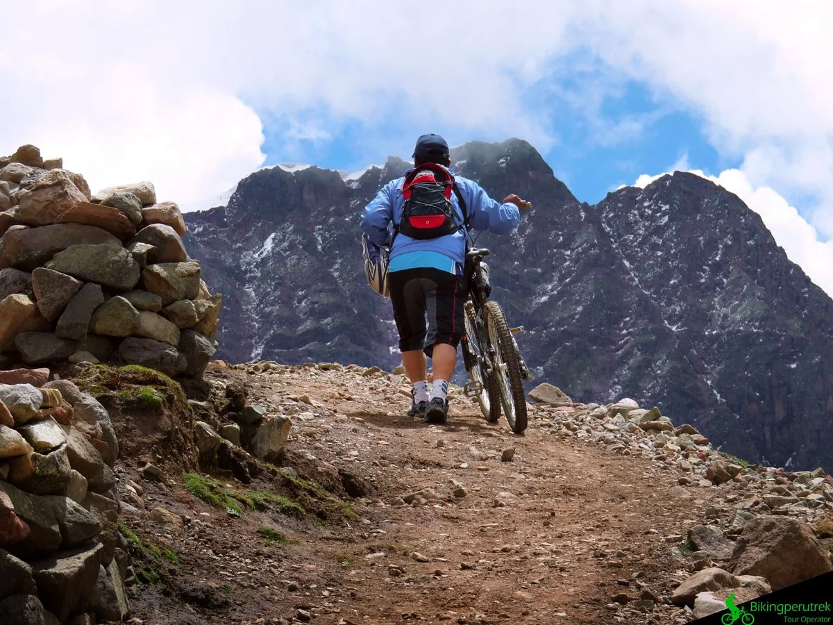 Biking Peru Trek