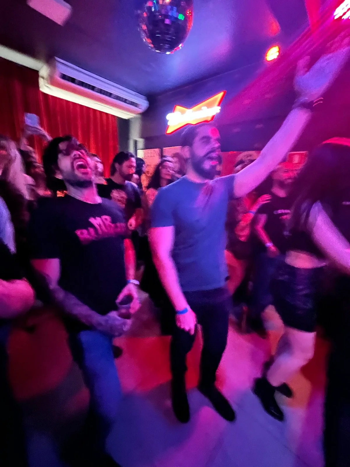 Velvet Pub