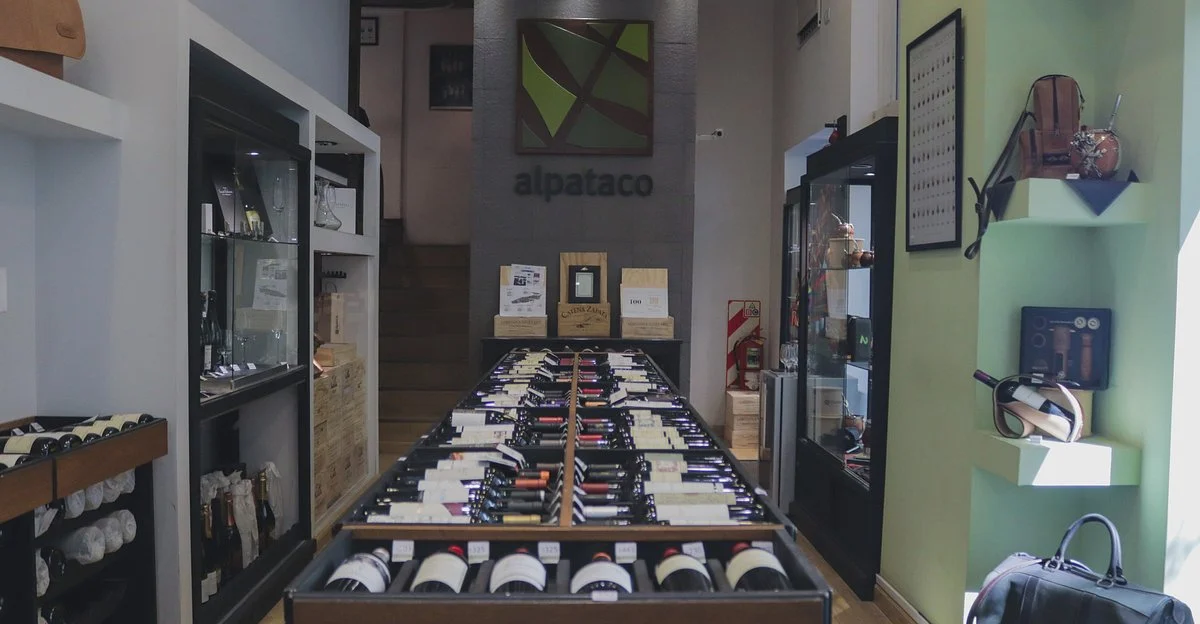 Alpataco Vinos & Cuero
