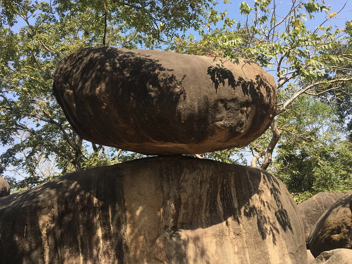 Balancing Rocks