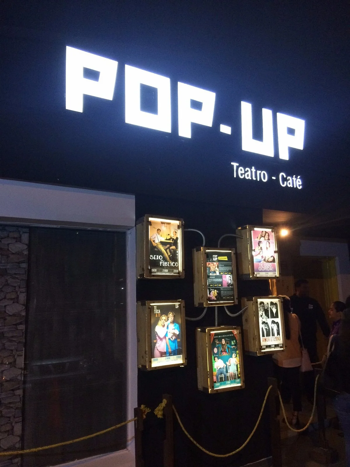 Pop up Teatro Cafe
