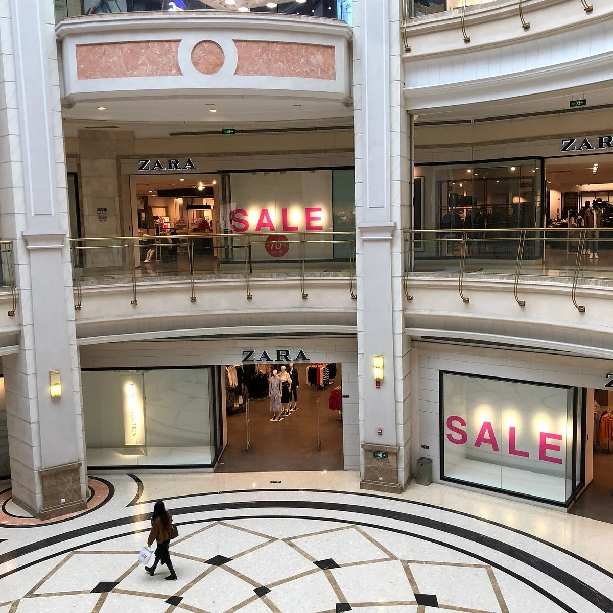Auchan Shopping Center