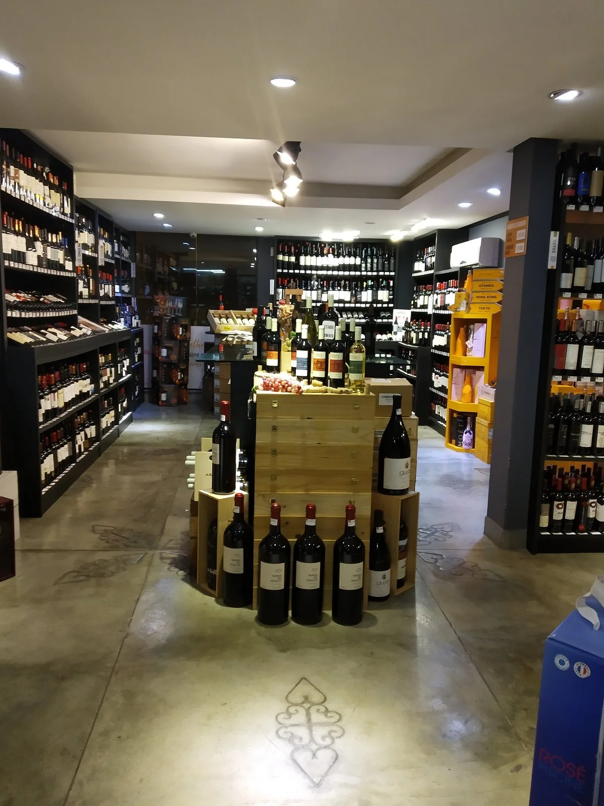 Delli Divinos Adega e Delicatessen