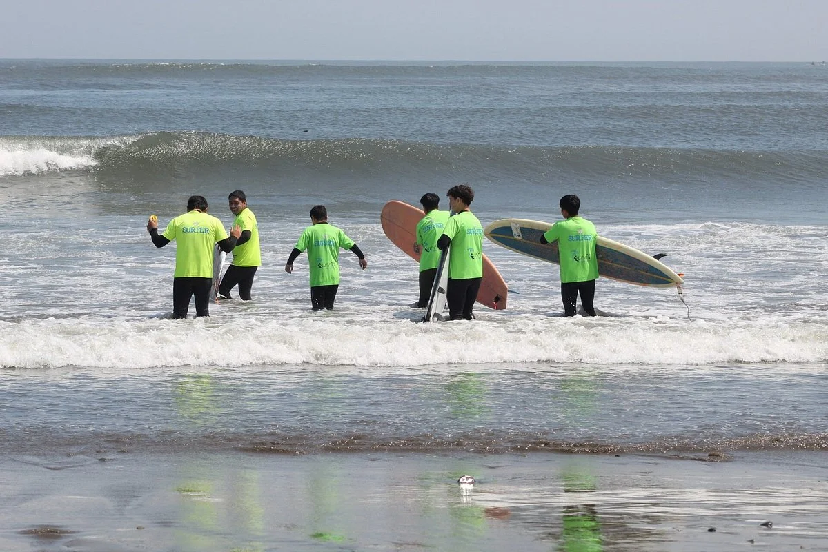 Curvita Surf School