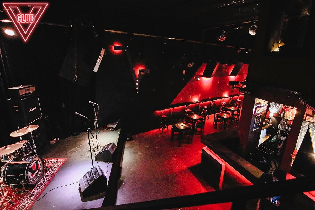 Club V